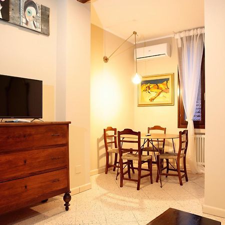 Saint Charles Apartment Bologna Buitenkant foto