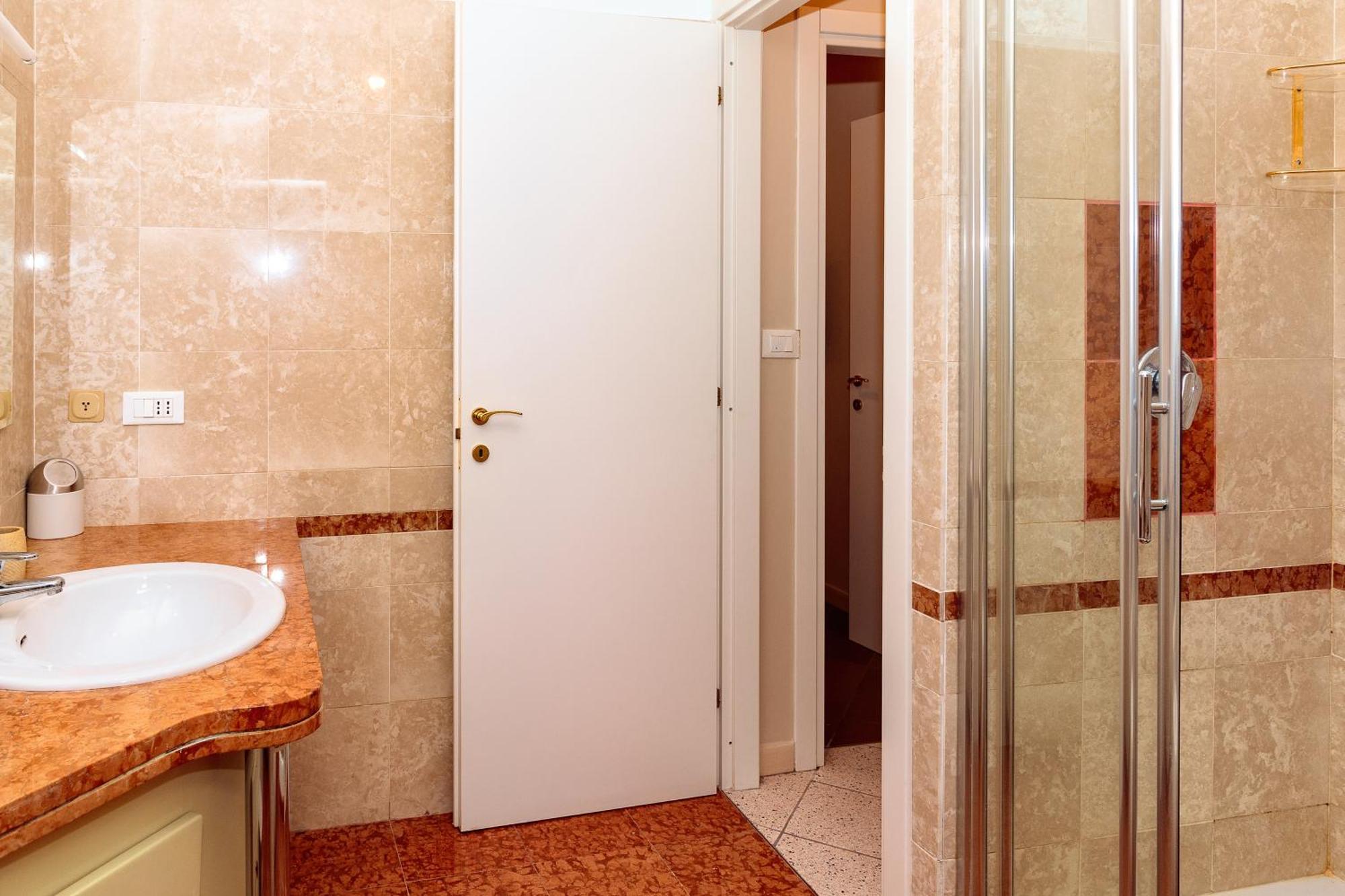 Saint Charles Apartment Bologna Buitenkant foto